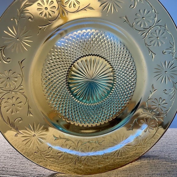 Two (2) Vintage Depression Glass Clear "Daisy" Indiana Glass 11.25” Platters - Picture 11 of 11